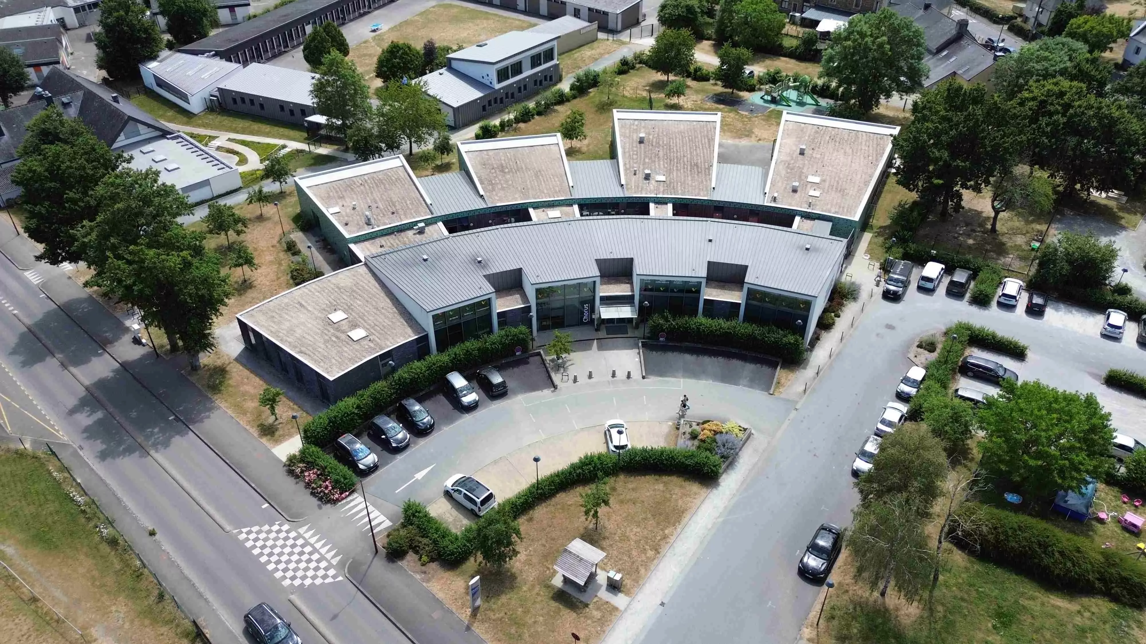 Le Centre social et culturel Chorus à Val d'Anast - Vue aérienne