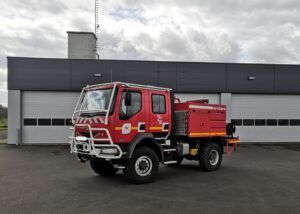 Le camion citerne de la caserne des pompiers de Val d'Anast