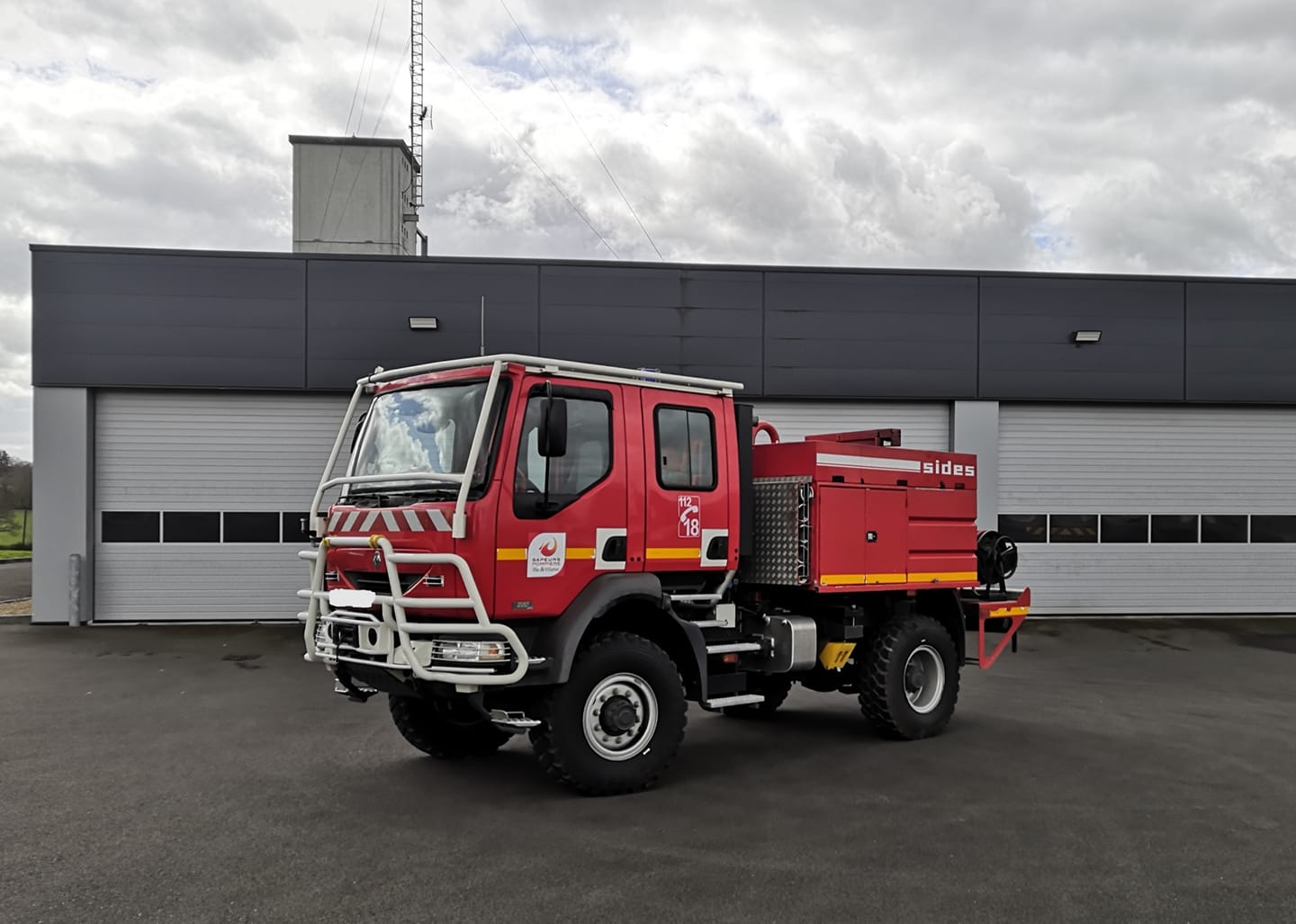 Le camion citerne de la caserne des pompiers de Val d'Anast