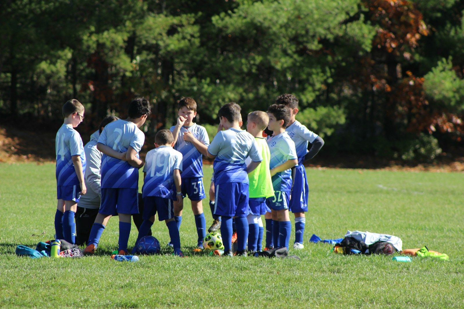 Avec l'Office des Sports et Jeunesse entre Aff et Vilaine, les enfants de Val d'Anast sont encadrés dans leur pratique sportive par des professionnels.